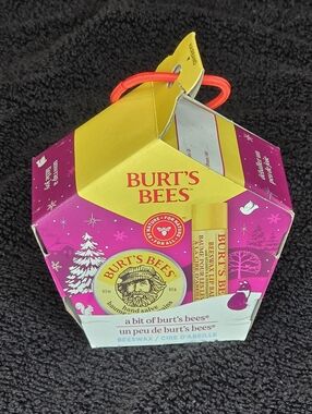 Burt's Bees Lip & Hand Care Gift Box - Pink, Yellow